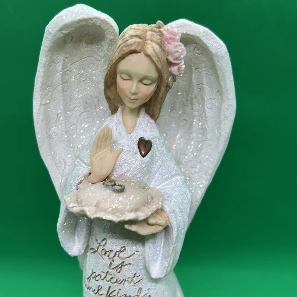 ENESCOC BY KAREN HAHN Angel  Holding Ring Pillow 